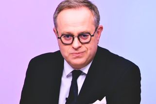 Česká televize se s Moravcem rozloučila hůř než jak s brigádníkem z KFC. Babiš a Xaver slavili | Události Luďka Staňka